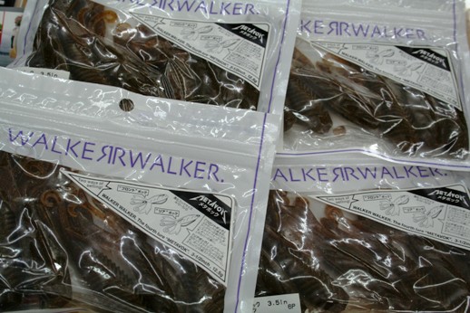 ウォーカーウォーカーメタボック少量入荷。